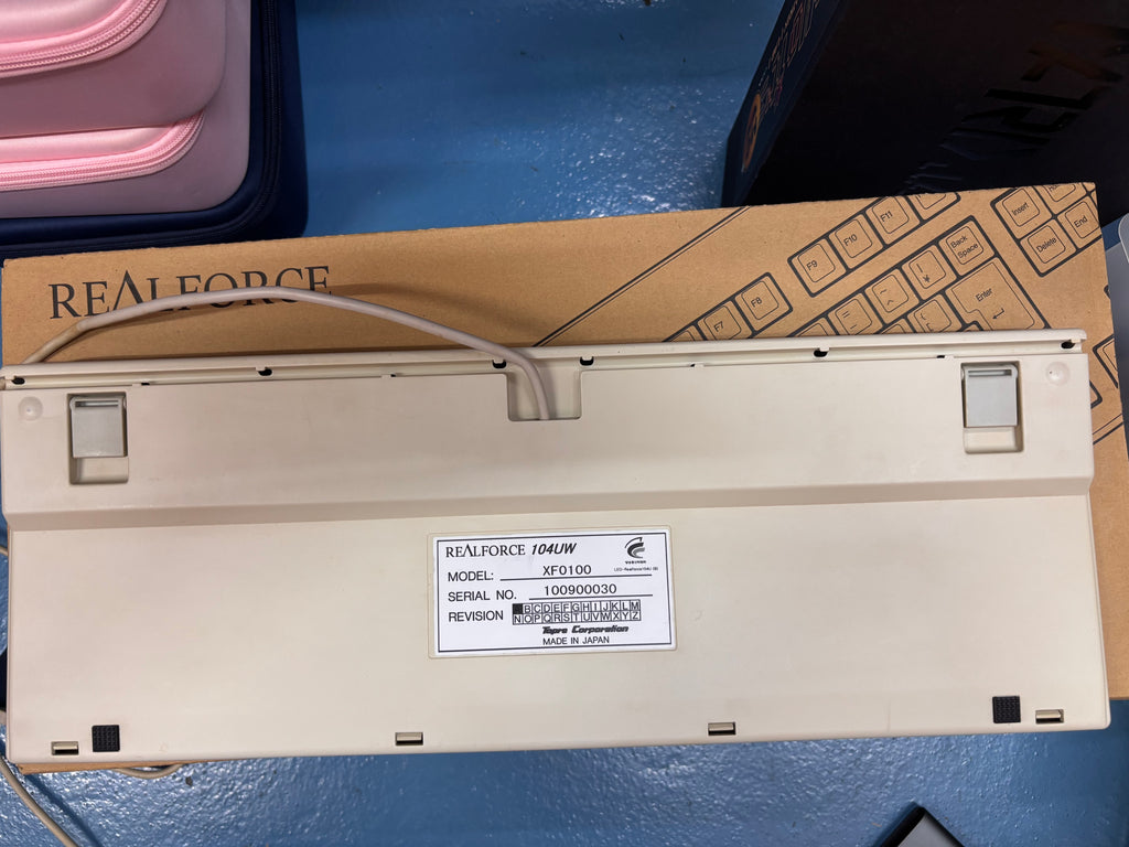 Realforce 104UW
